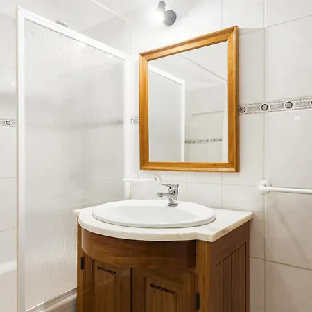 De Santa Eulalia Iii - فيلة